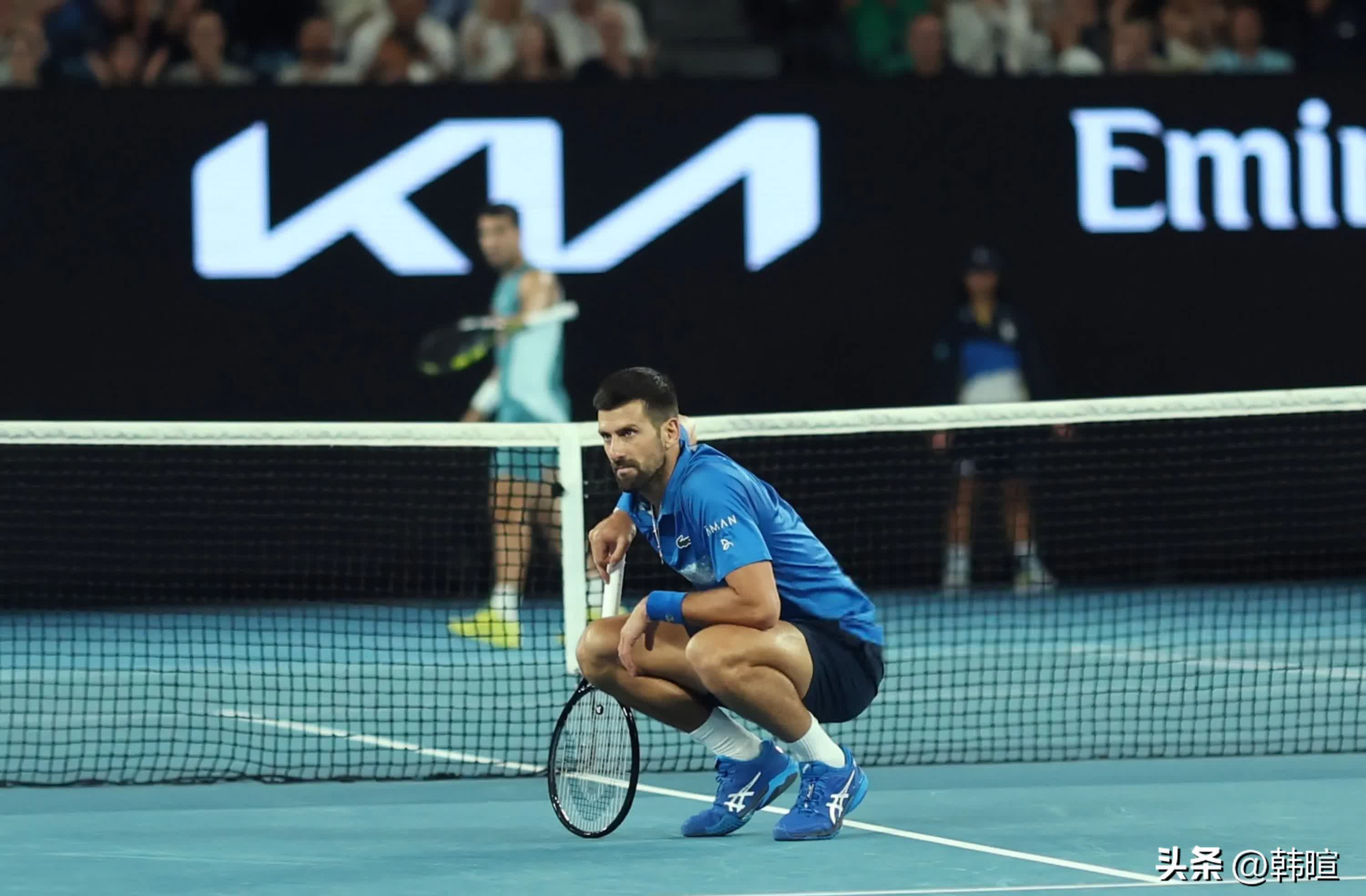 德约科维奇回归赛场，突破纪录首场状态亮眼，日本队观众沸腾！