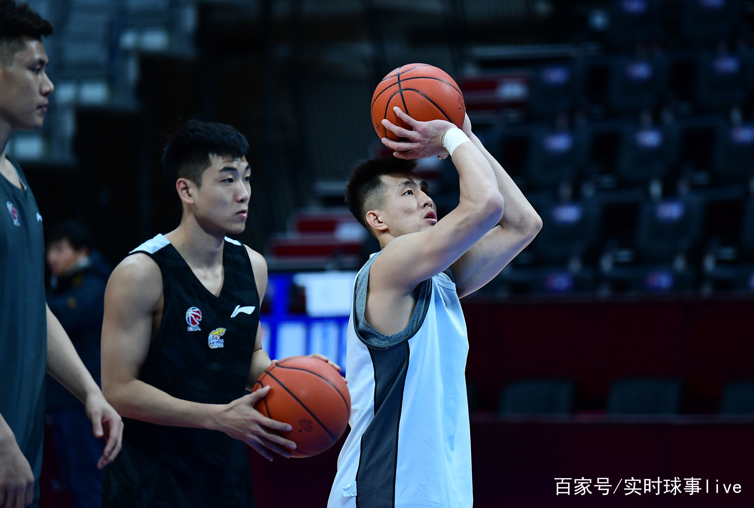 郭艾伦状态火爆，乒超联赛决赛对阵上海申花，洛杉矶快船力争连败的简单介绍